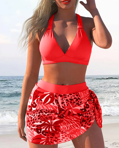 Tweedelige Badkleding Met Bh En Rokje