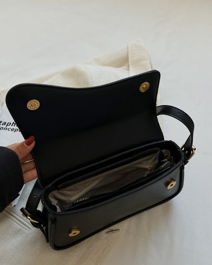 Eenvoudige schoudertas met magnetische gesp en effen kleur